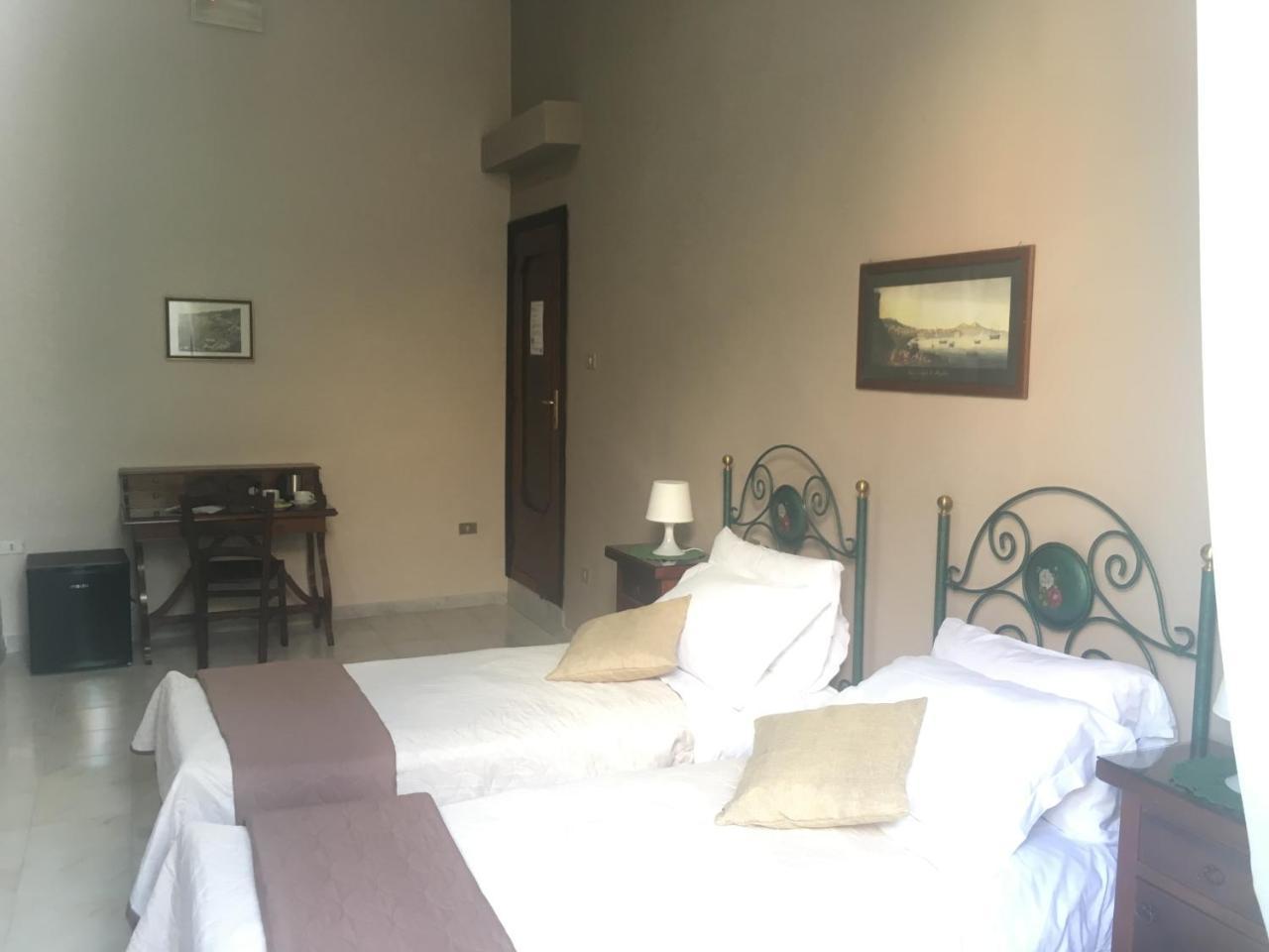 Soggiorno Paradiso Наполи Екстериор снимка