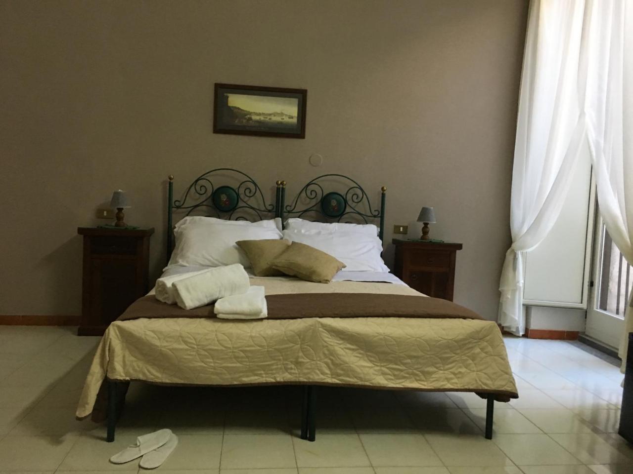 Soggiorno Paradiso Наполи Екстериор снимка
